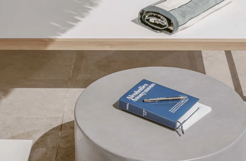 12-step-program-alcohol-addiction-treatment-center-near-me-best-rehab-private-spain-marbella-malaga-innerlife-recovery-holistic-therapies