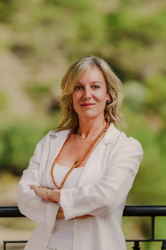 Damaris-tenza-Intimystique-Intimaddict-innerlife-recovery-international-team-lead-therapist-rehab-addiction-mental-health