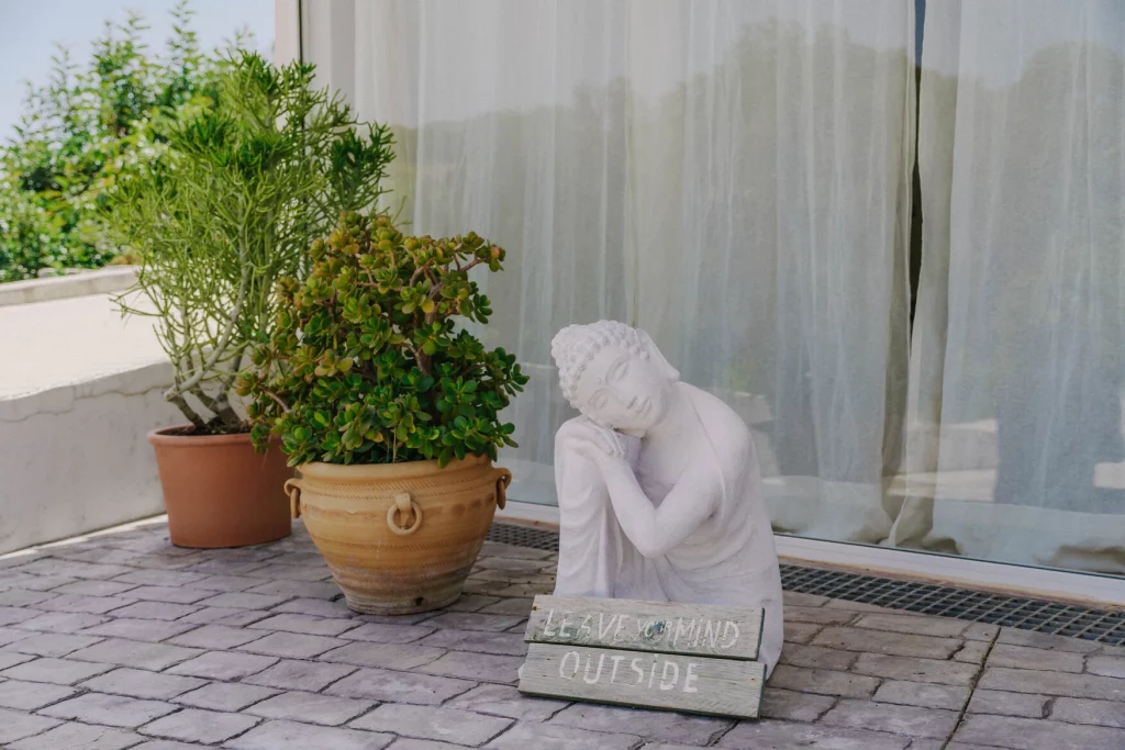 spiritual-counselling-holistic-therapies-addiction-mental-health-eating-disorders-ocd-adhd-bipolar-disorder-drugs-alcohol-work-gambling-sex-porn-innerlife-recovery-center-spain-best-residential-rehab-cente-marbella